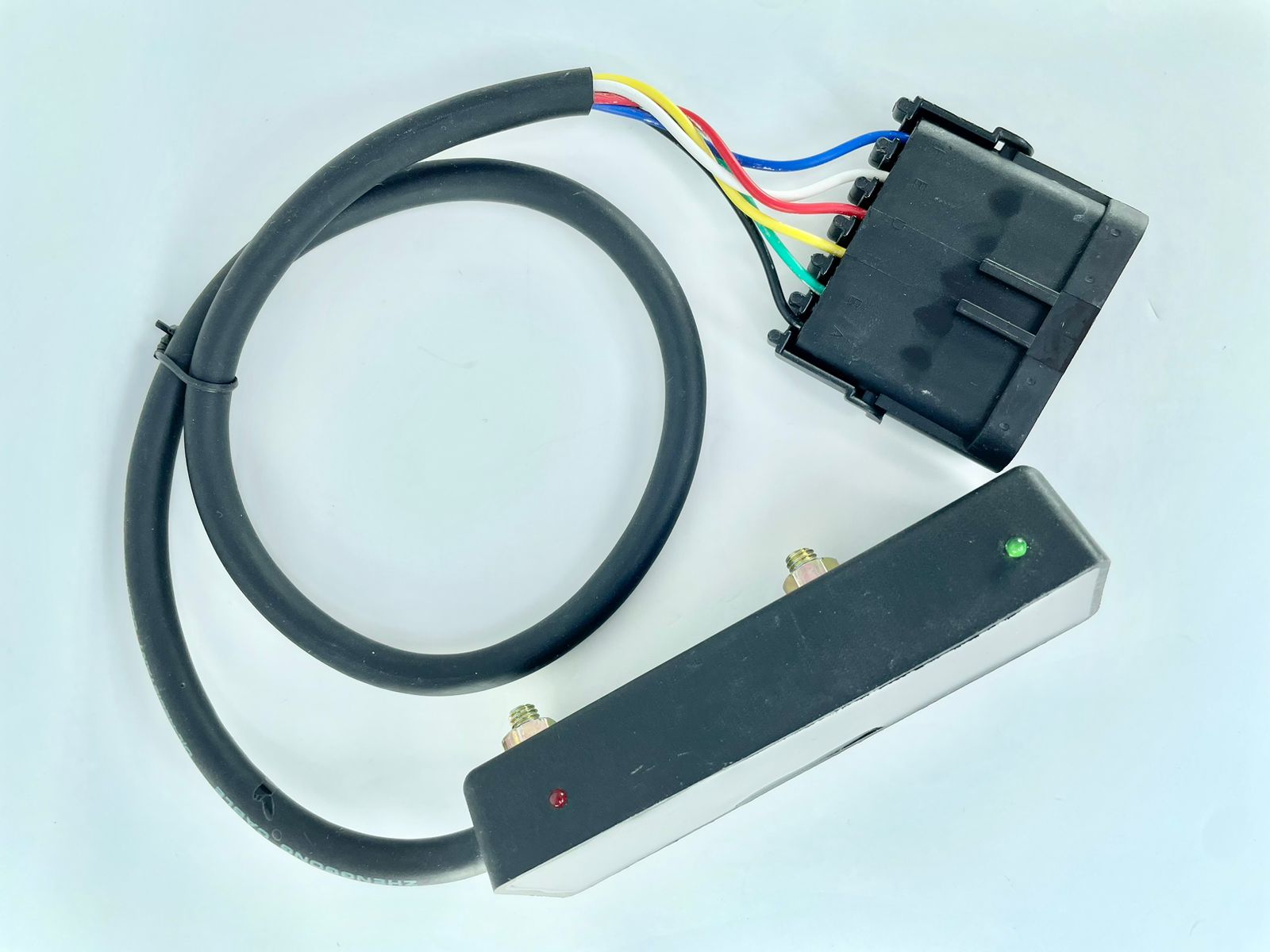 Z2370 - SENSOR CONTROLE DE ALTURA DA PLATAFORMA JOHN DEERE: DQ33905